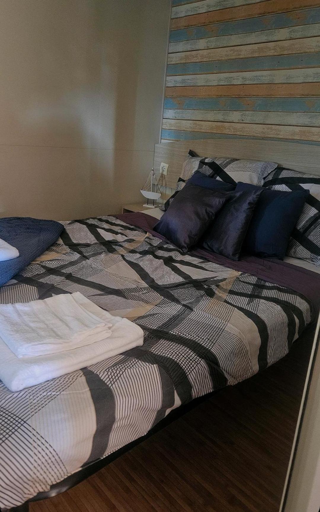 Mobile Home Relax Klenovica Luaran gambar